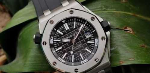 钟表的华丽幻觉 佩戴名表是否真能使人高贵？